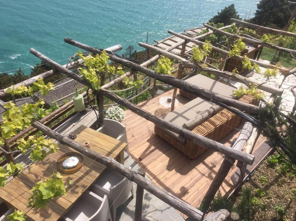 Villa Refuge Uwabio Organic Vineyard Cinqueterre à Riomaggiore Extérieur photo
